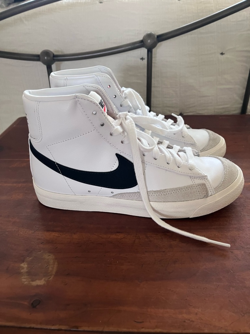 Nike Blazer Mid '77 Vintage White Black Sneakers - Women's Size 8 - Picture 4 of 10